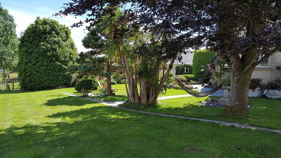 Bed and Breakfast Wychwood House Penally Esterno foto
